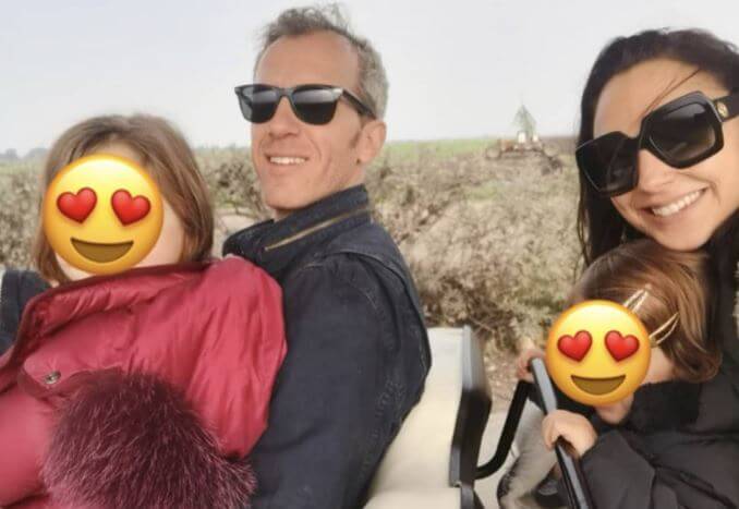 Michael Gadot daughter Gal Gadot with her family.